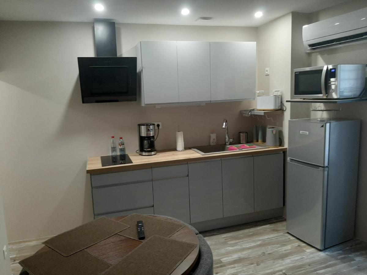Bourg-Saint-Andéol 3 Apt T2 Cosy De 40 A 50 M2 Ideal Pour Un Deplacement Pro " Les Iris " מראה חיצוני תמונה