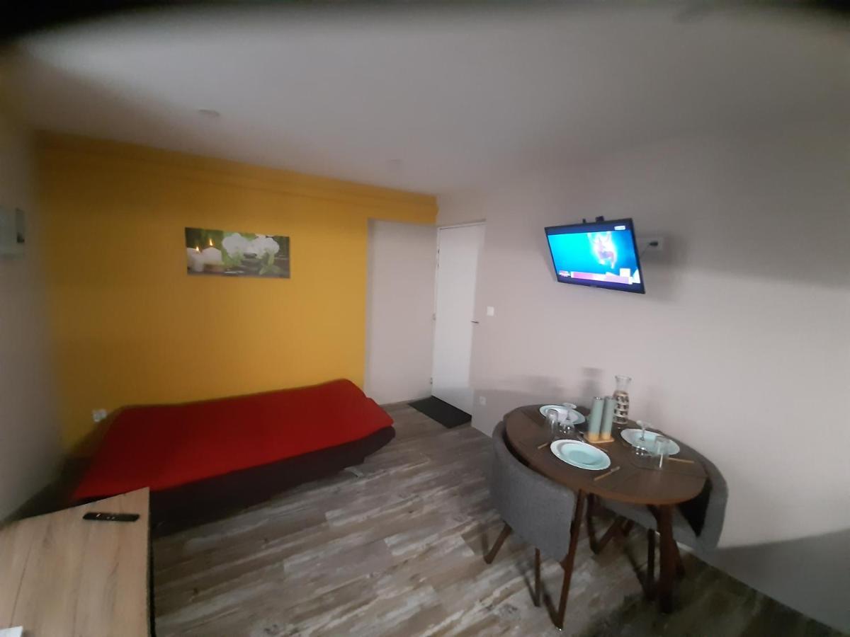 Bourg-Saint-Andéol 3 Apt T2 Cosy De 40 A 50 M2 Ideal Pour Un Deplacement Pro " Les Iris " מראה חיצוני תמונה